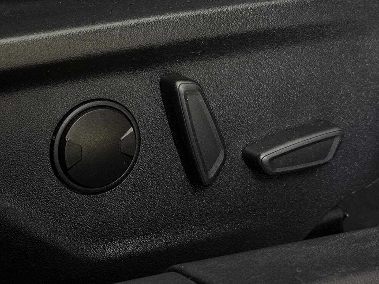 Ford Focus thumbnail Misc Controls