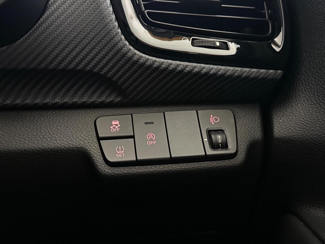 Kia Stonic thumbnail Misc Controls