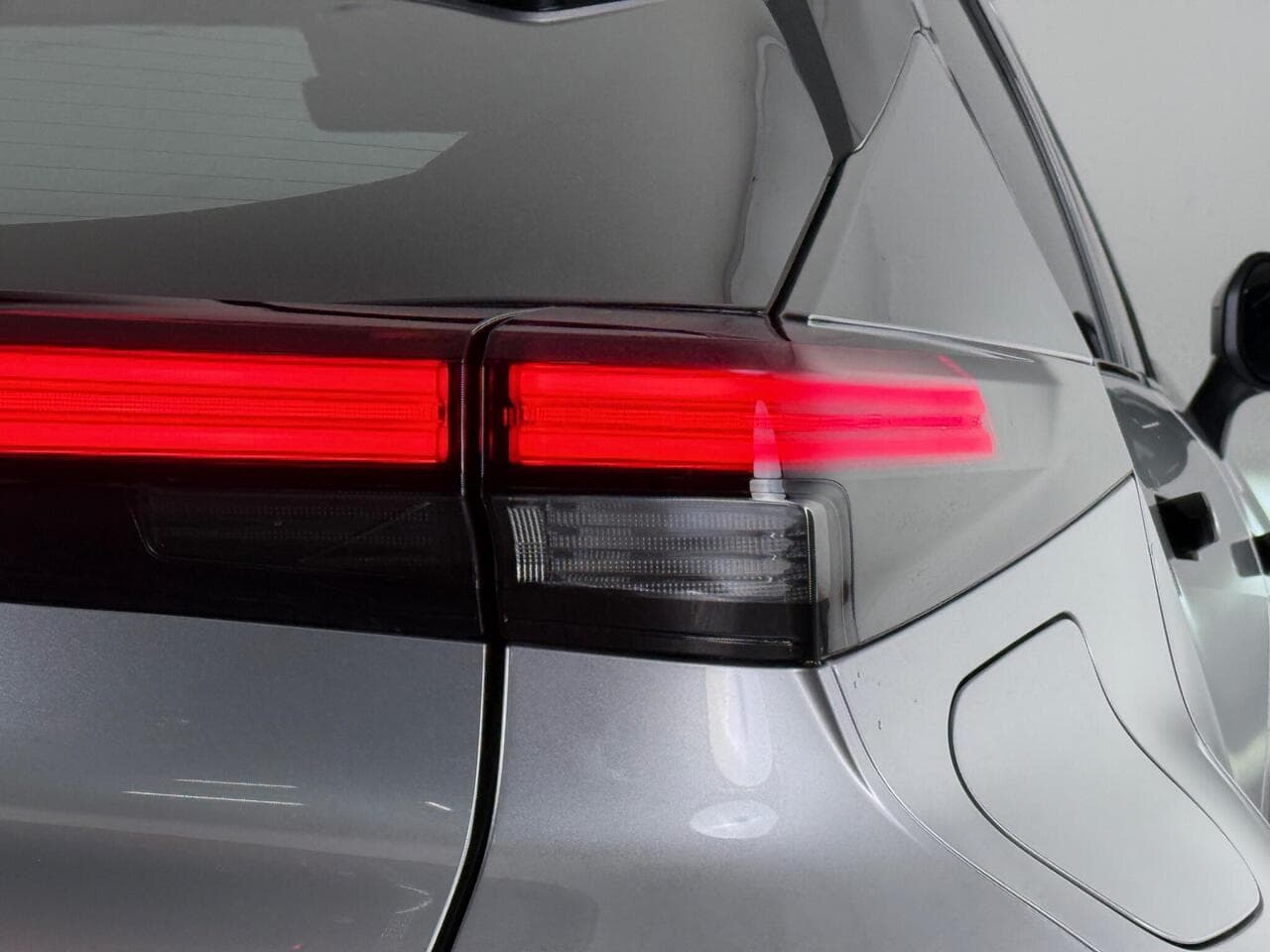 Toyota C-HR thumbnail Lights Rear