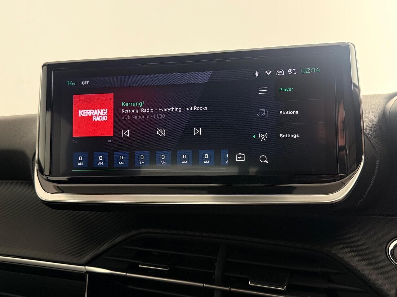 Peugeot 2008 thumbnail Infotainment System