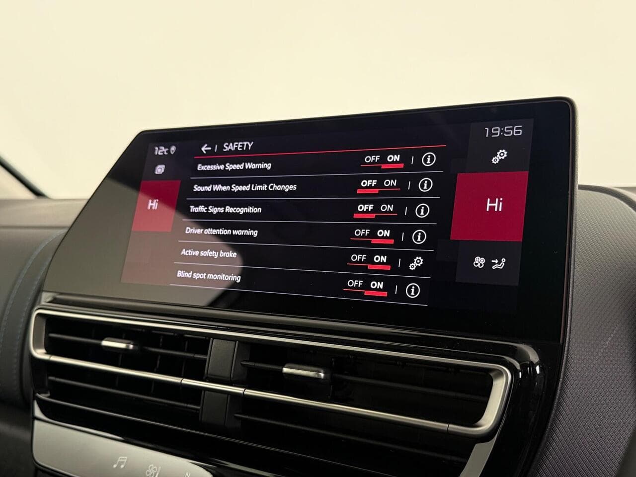 Citroen C5 Aircross thumbnail Infotainment System