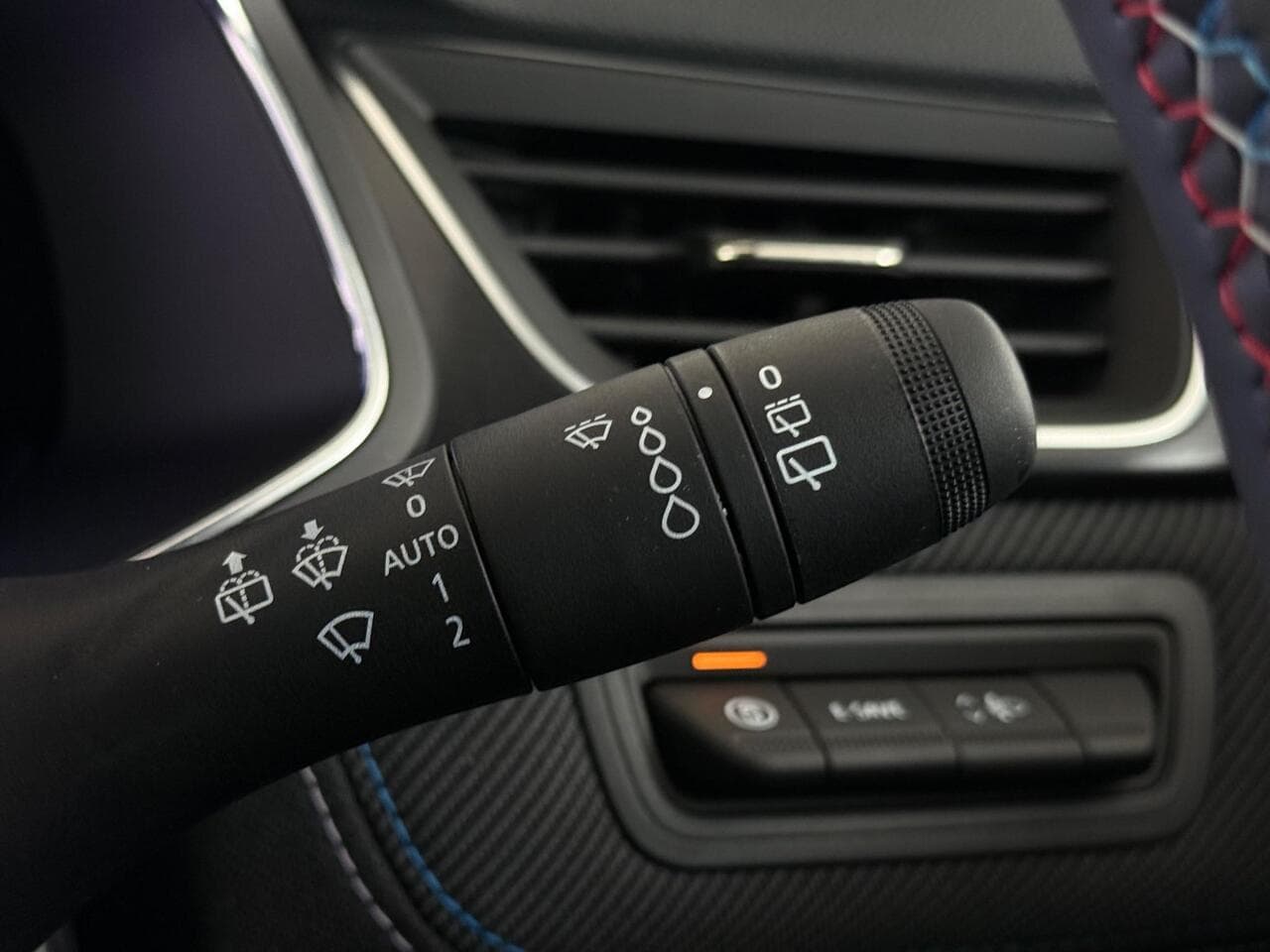 Renault Symbioz thumbnail Misc Controls