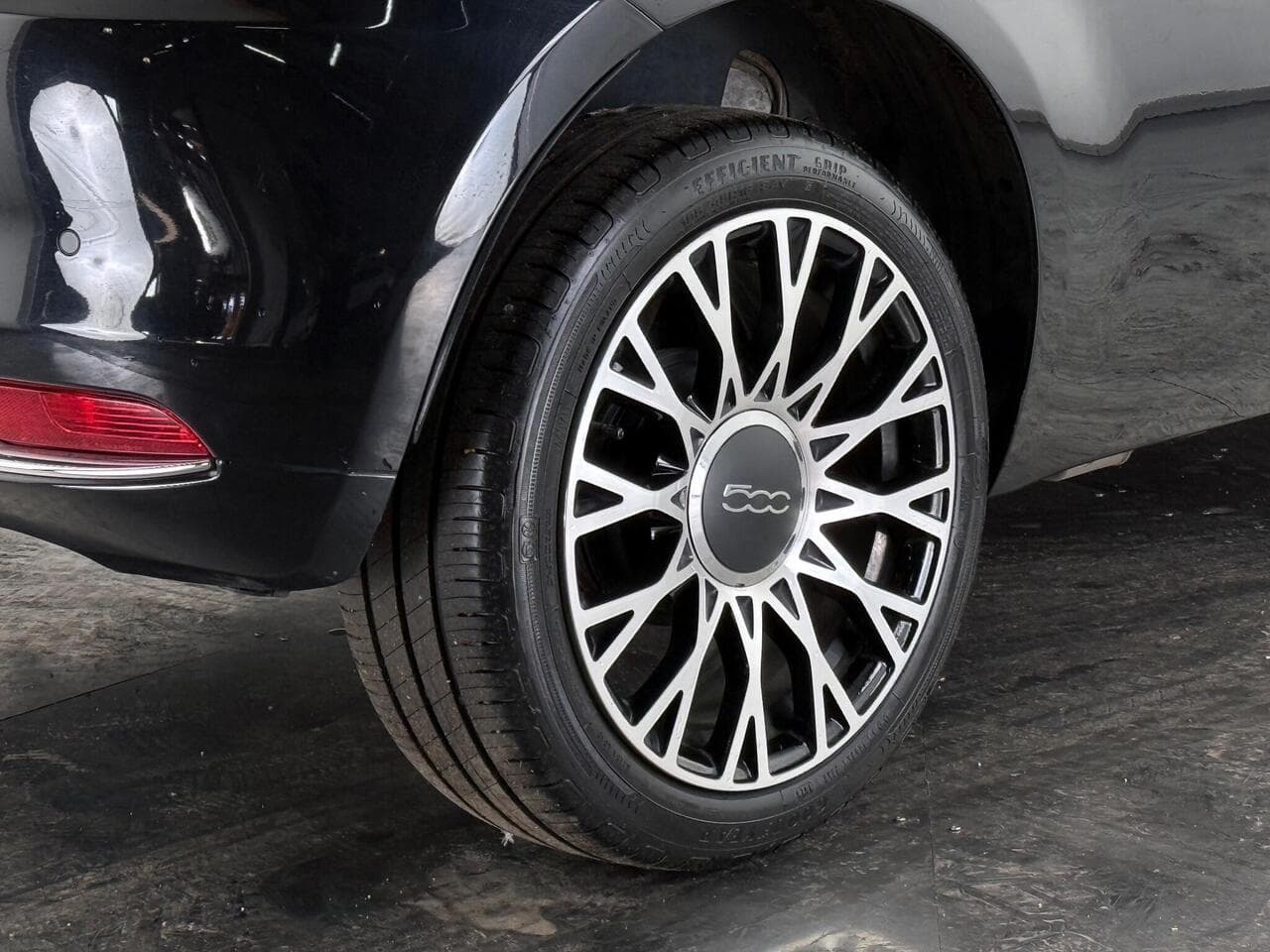 Fiat 500 thumbnail Wheel