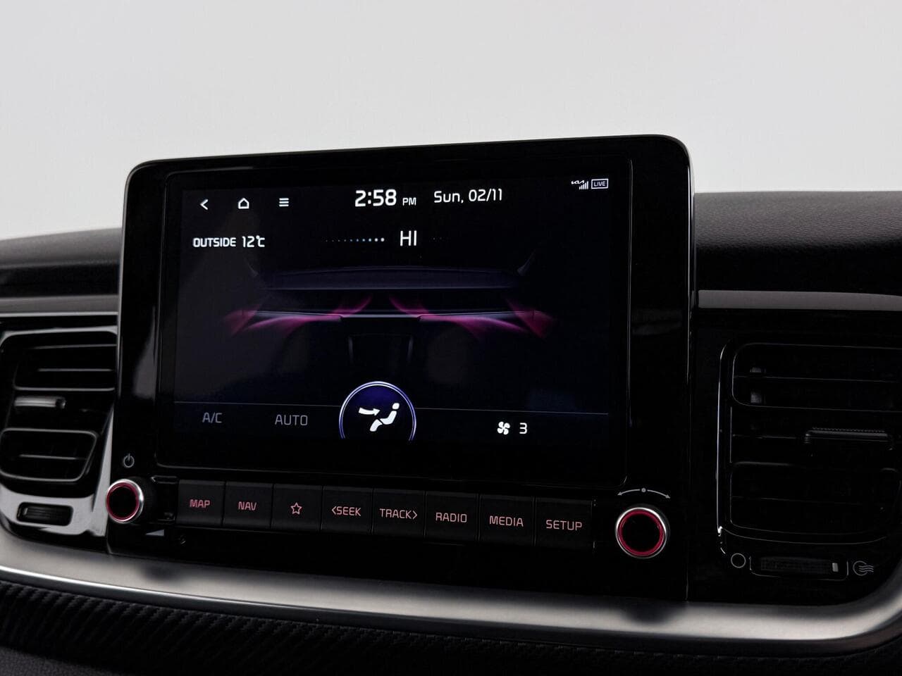 Kia Stonic thumbnail Infotainment System