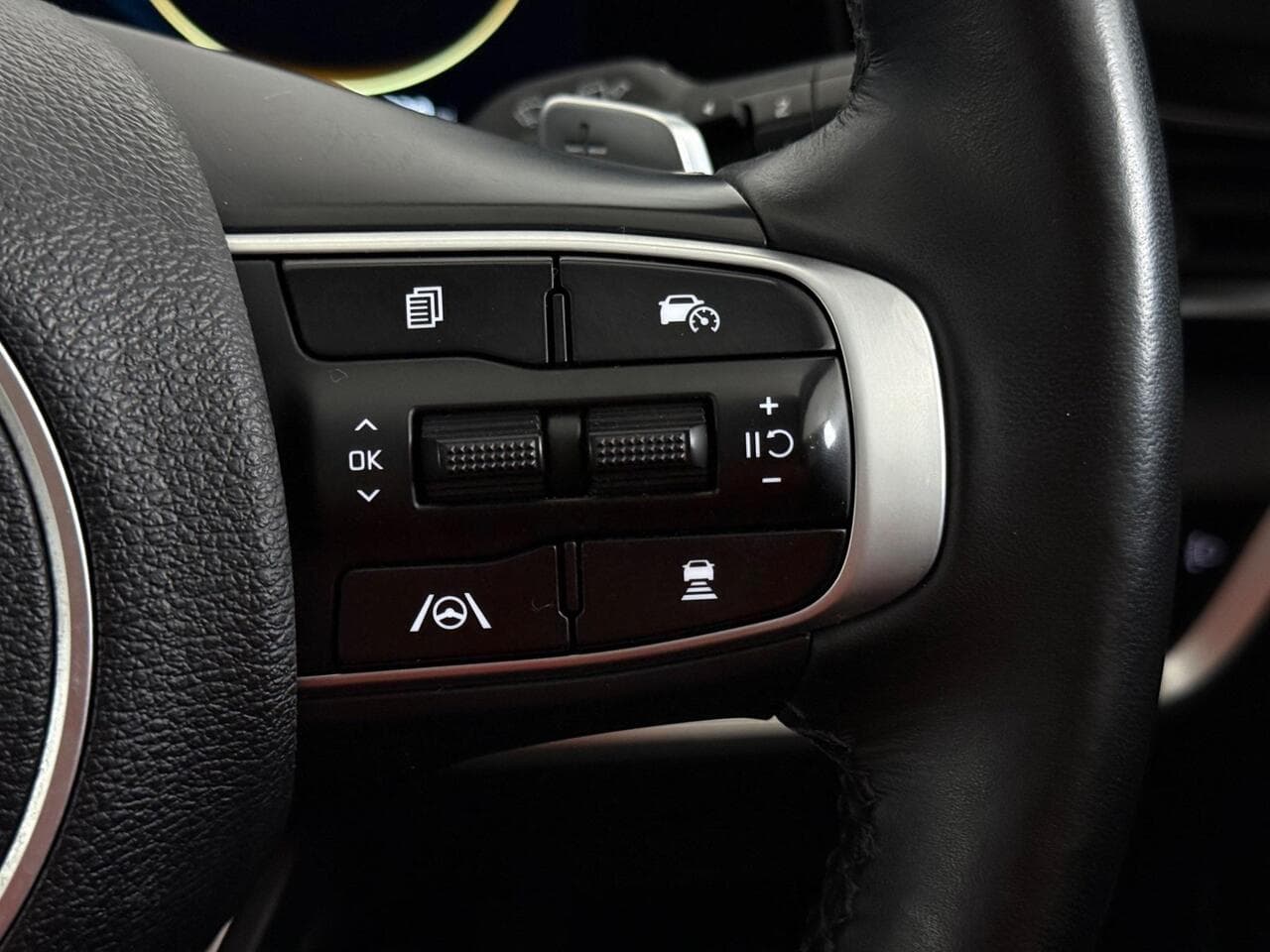 Kia Sportage thumbnail Misc Controls