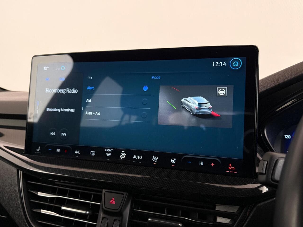Ford Focus thumbnail Infotainment System