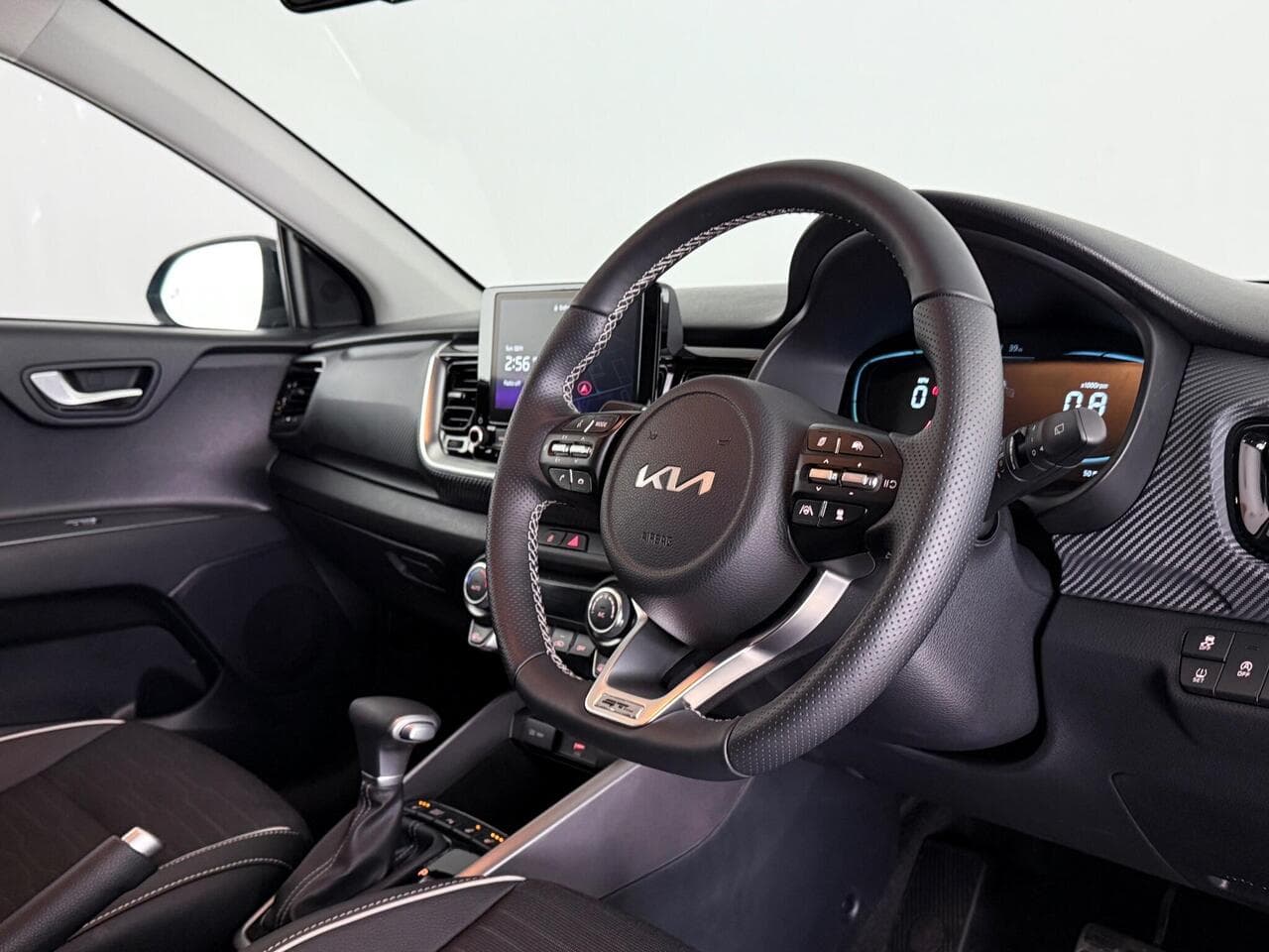Kia Stonic thumbnail Interior Front