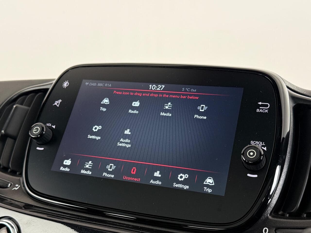 Fiat 500 thumbnail Infotainment System