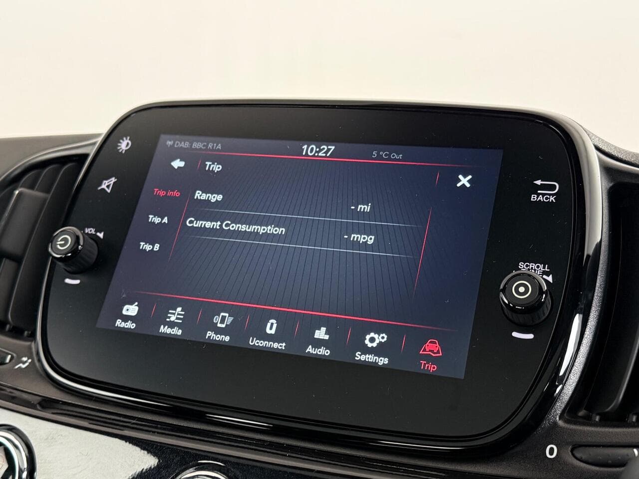 Fiat 500 thumbnail Infotainment System