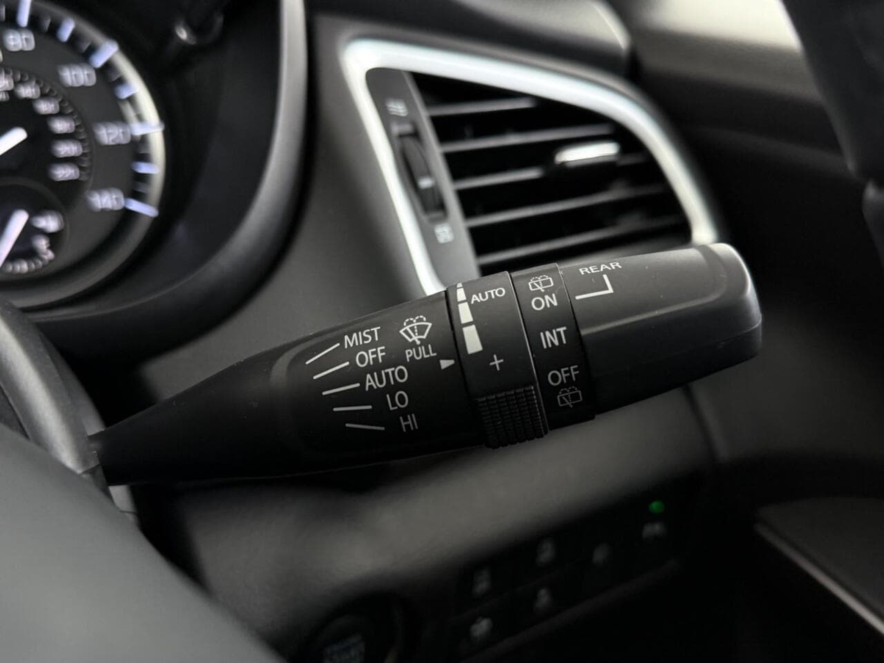 Suzuki S-Cross thumbnail Misc Controls
