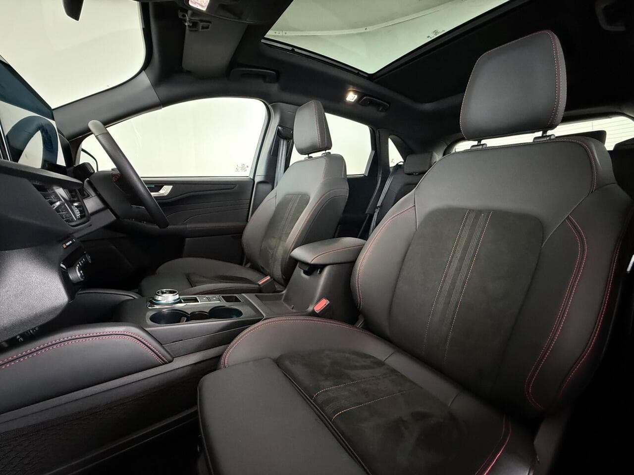 Ford Kuga thumbnail Seat Front Passenger